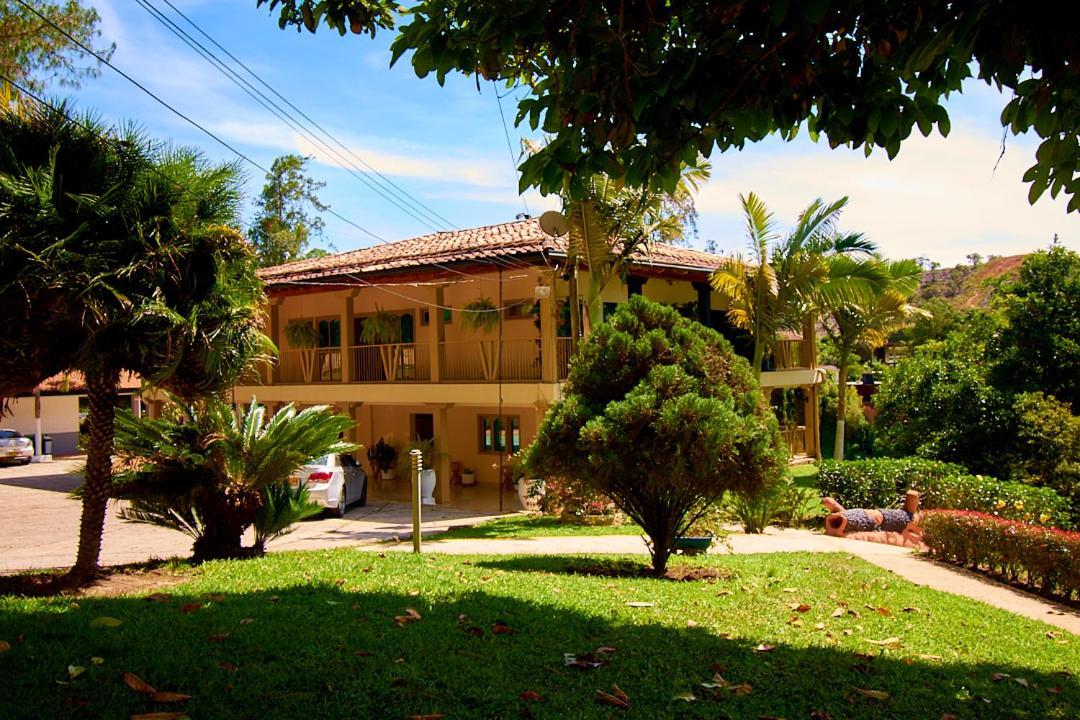 Mansion By Bernalo Hotels Guatapé Exteriér fotografie
