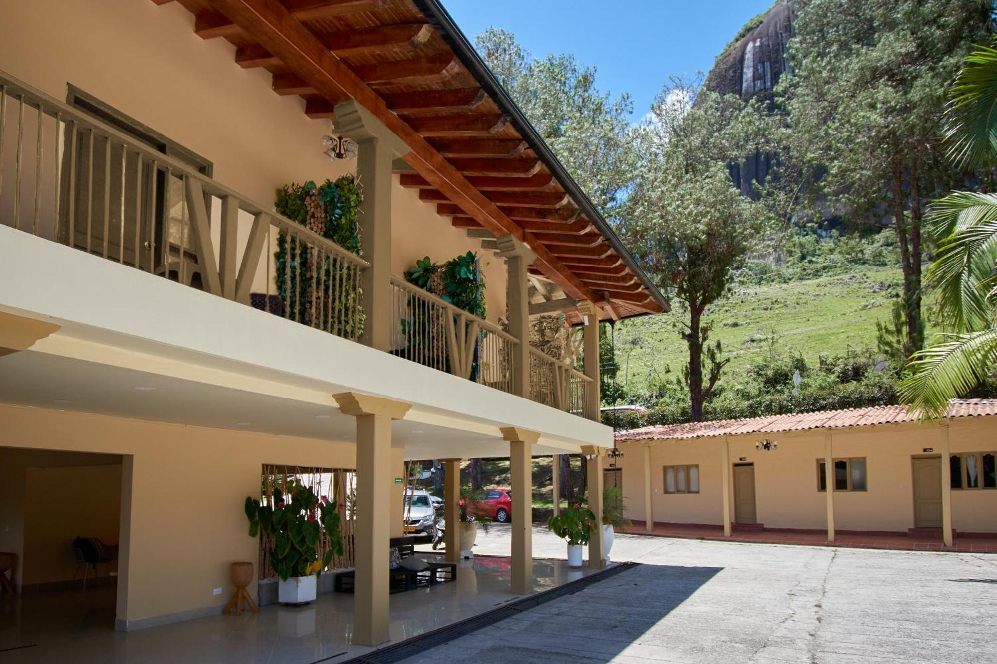 Mansion By Bernalo Hotels Guatapé Exteriér fotografie