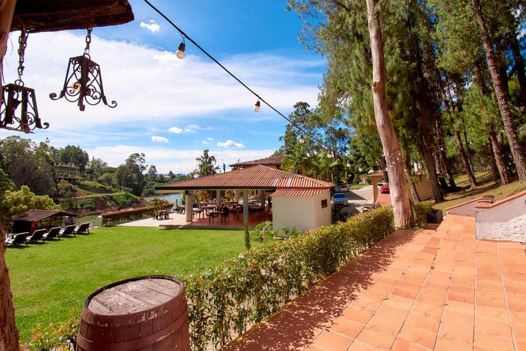 Mansion By Bernalo Hotels Guatapé Exteriér fotografie